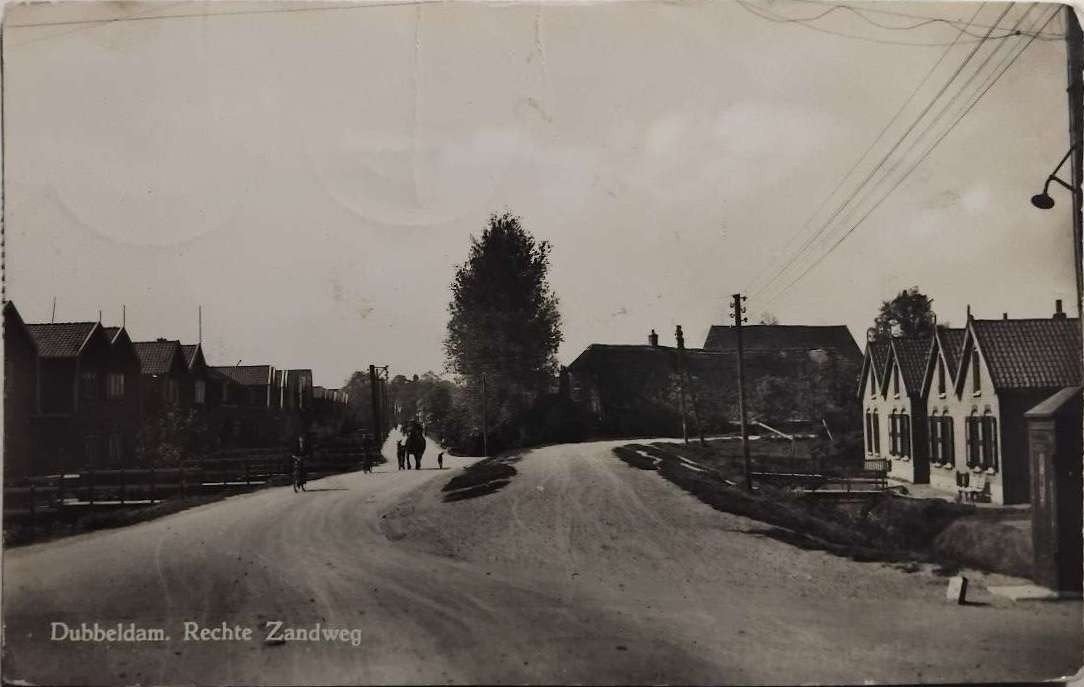 Fotokaart Rechte Zandweg Dubbeldam (Zuid-Holland), 1954, Verzamelen, Ophalen of Verzenden, 1920 tot 1940, Zuid-Holland