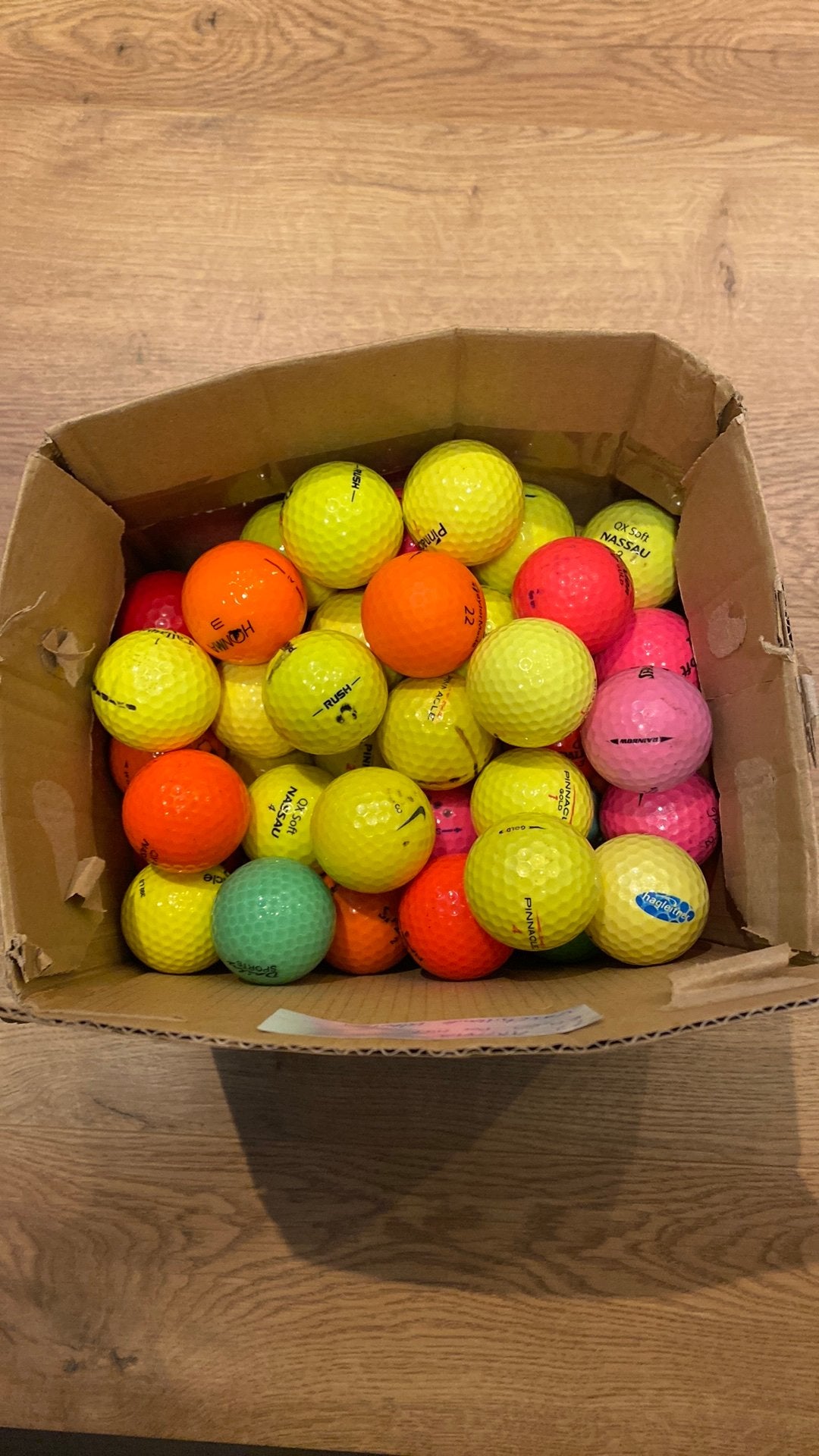 72 AA/AAA kleur golfballen, Ophalen of Verzenden, Zo goed als nieuw, Bal(len)