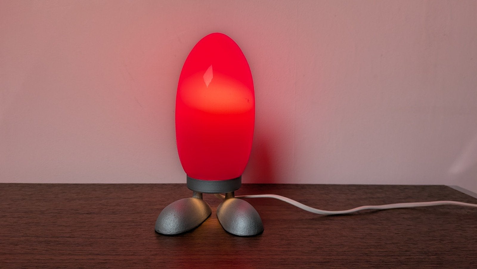 Rood Ikea tafellampje - Sfeervolle verlichting, Huis en Inrichting, Lampen | Tafellampen, Gebruikt, E14 (klein), Ophalen of Verzenden