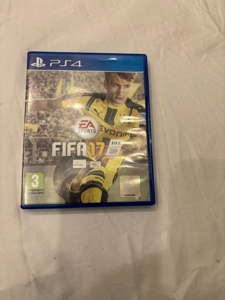 Fifa 17 - playstation ps4 game voetbal spel 2017!, 1 speler, Ophalen of Verzenden, Zo goed als nieuw, Vanaf 3 jaar