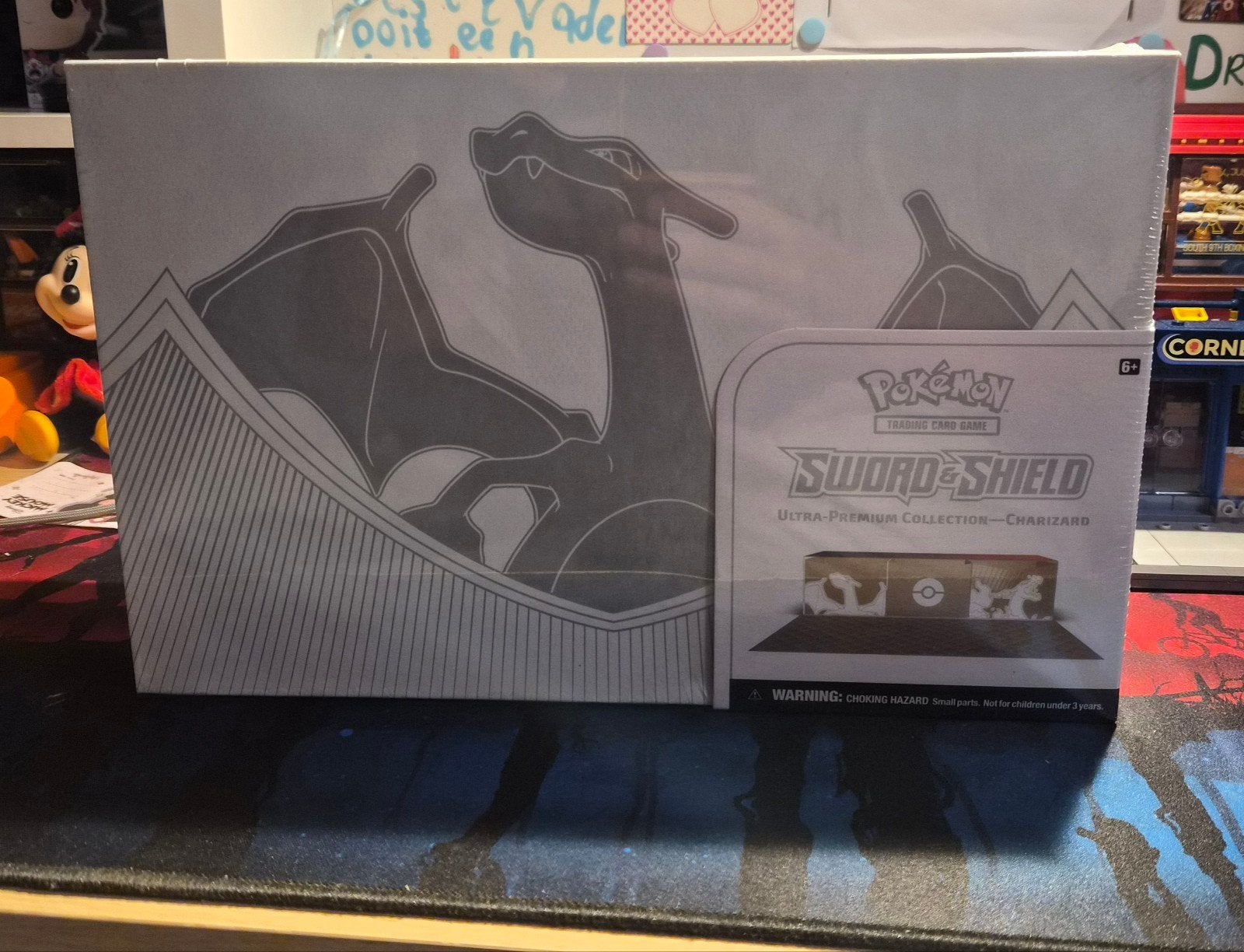 Pokemon Charizard ultra premium collection upc SWSH sealed, Ophalen of Verzenden, Nieuw, Boosterbox
