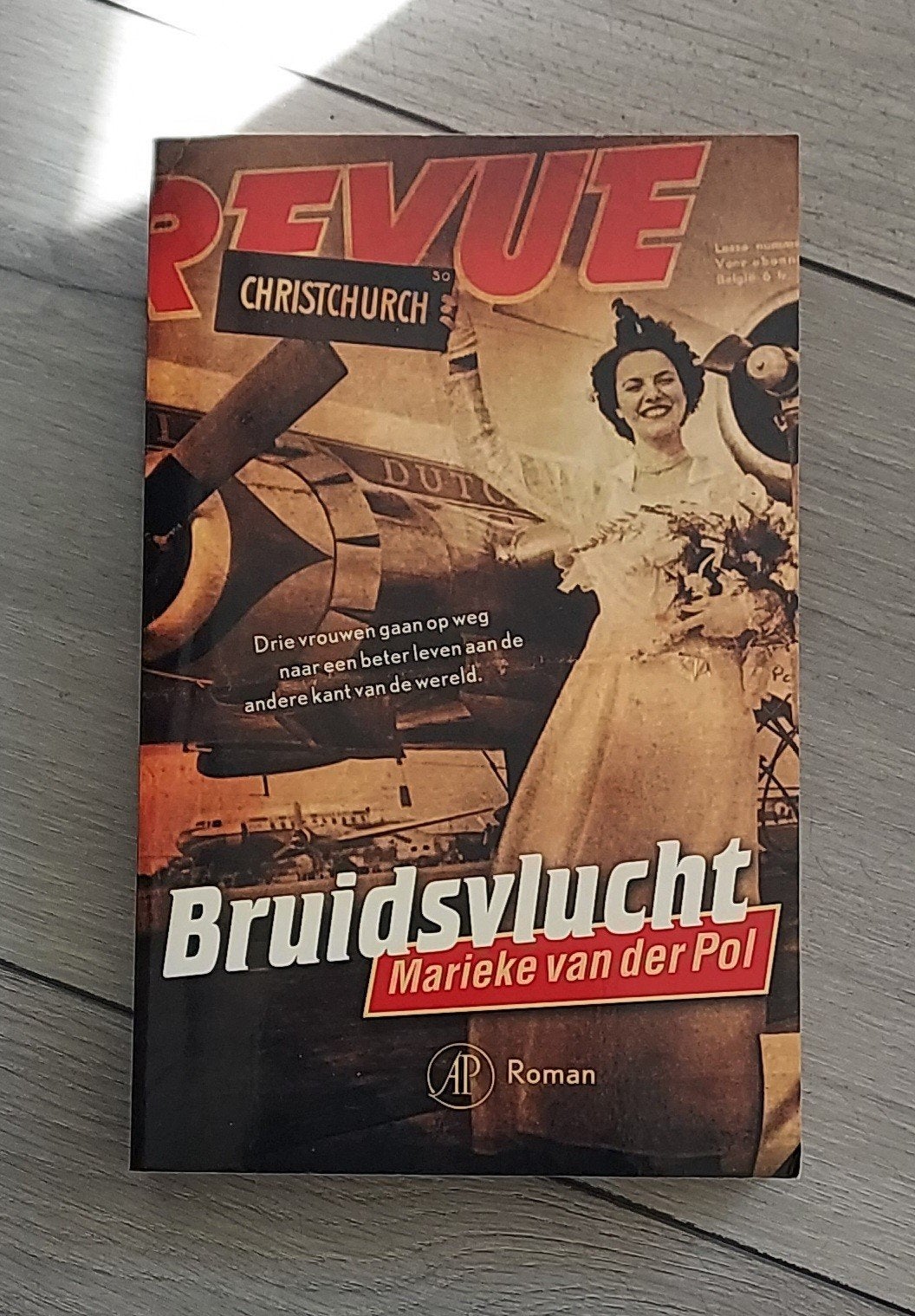Bruidsvlucht - Marieke van der Pol (Roman), Ophalen, Gelezen, Marieke van der Pol, Nederland