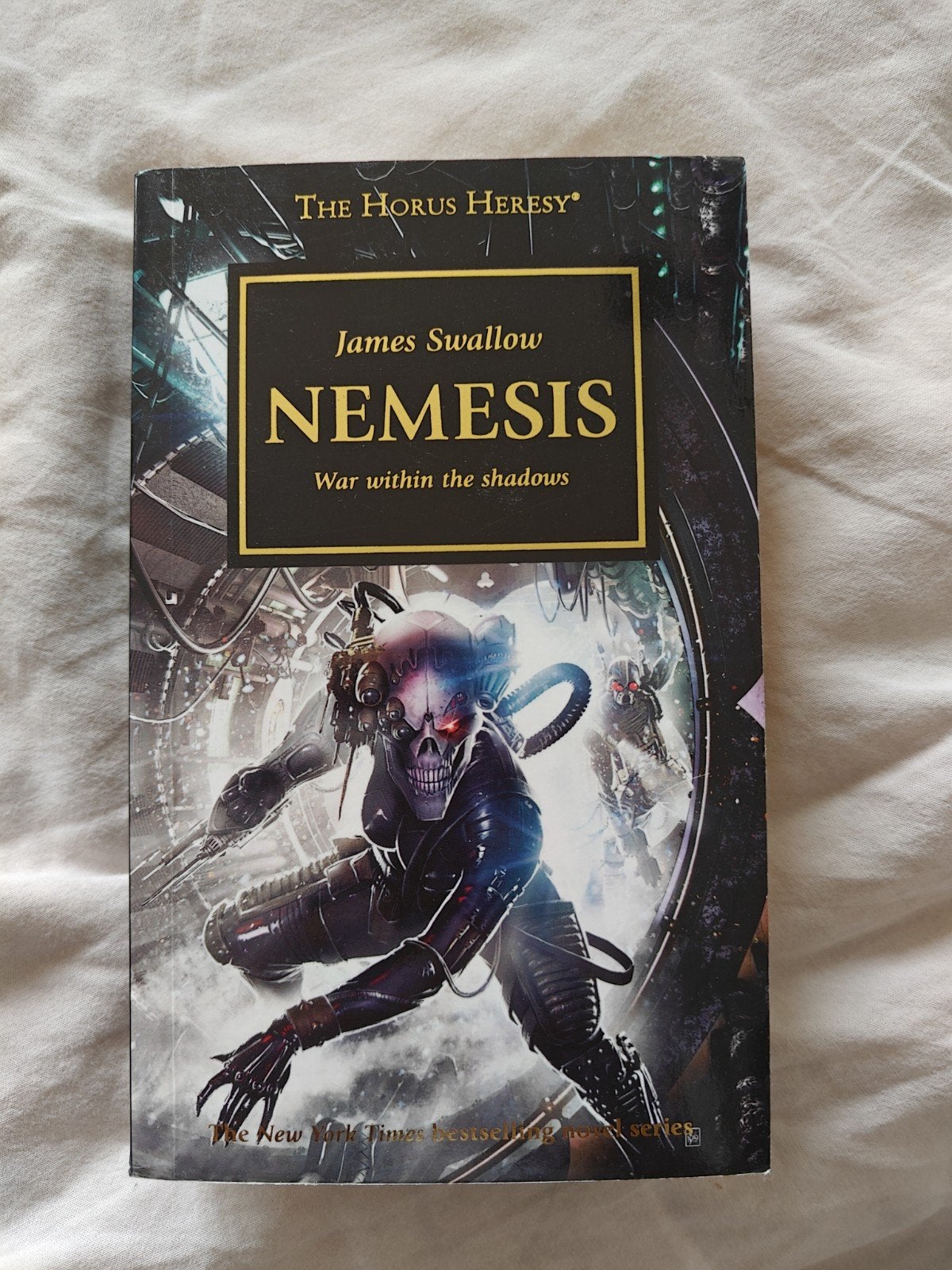 The Horus Heresy: Nemesis - James Swallow (Warhammer 40K), Boeken, Ophalen of Verzenden, Zo goed als nieuw