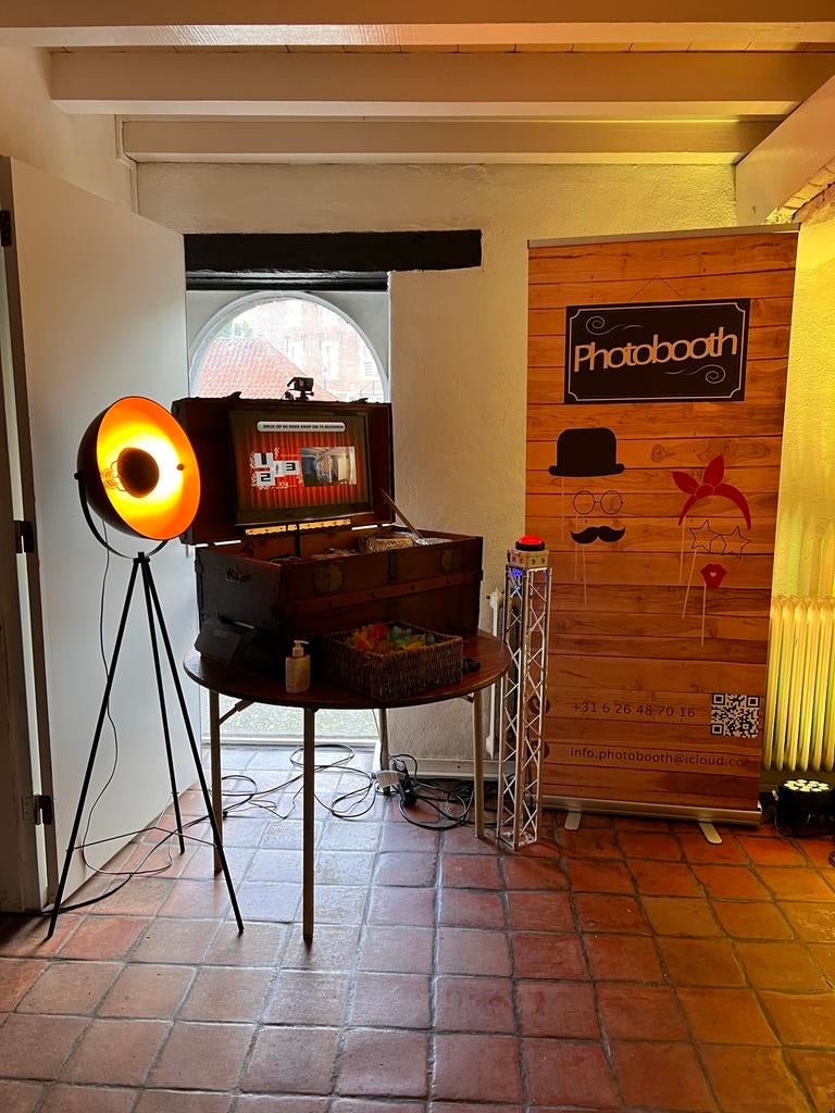 Huur een Vintage Photobooth voor jouw Feest!, Attractieverhuur