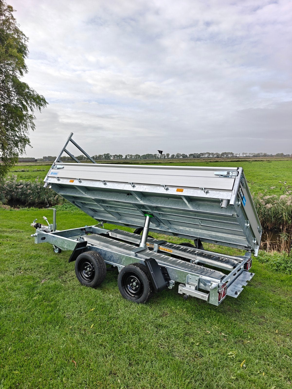 Demo Hapert kipper aanhanger 3500KG Parabool + Rijplaten, Auto diversen, Ophalen of Verzenden, Zo goed als nieuw
