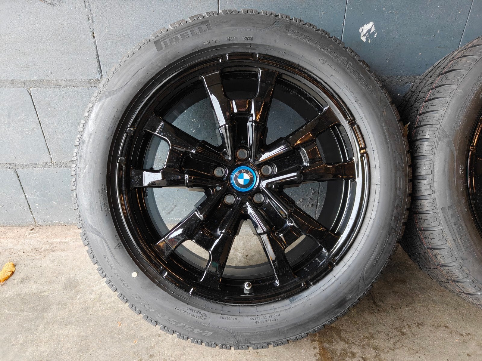 19" Originele BMW X3 iX3 X4 Winterset Pirelli Nieuwe Banden, 19 inch, Banden en Velgen, 2289CC, Bmwklantenservice@bmw.nl