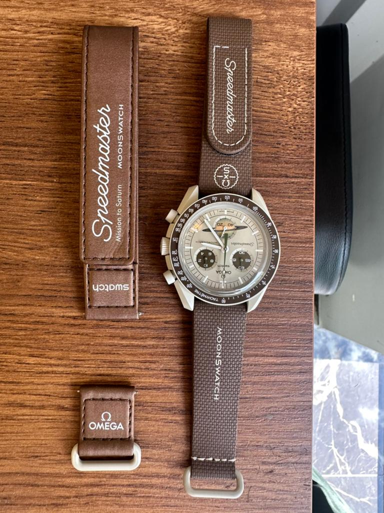 Omega x swatch moonswatch brown, Ophalen of Verzenden, Nieuw, Kunststof, Omega