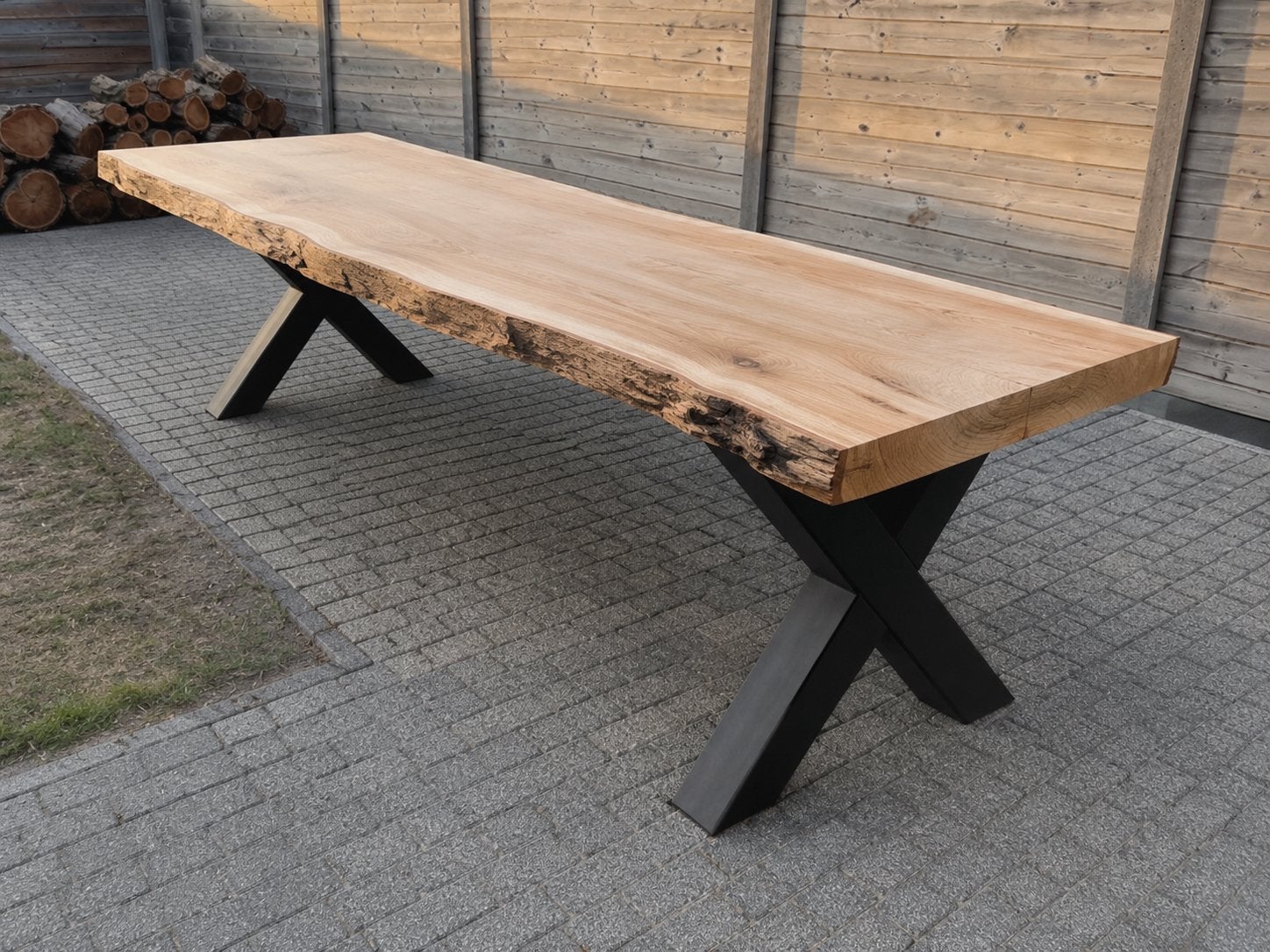 Massieve Eiken Tafel – Uniek Boomstamblad met Stalen X-poten, Ophalen, 100 tot 150 cm, Eikenhout, Rechthoekig