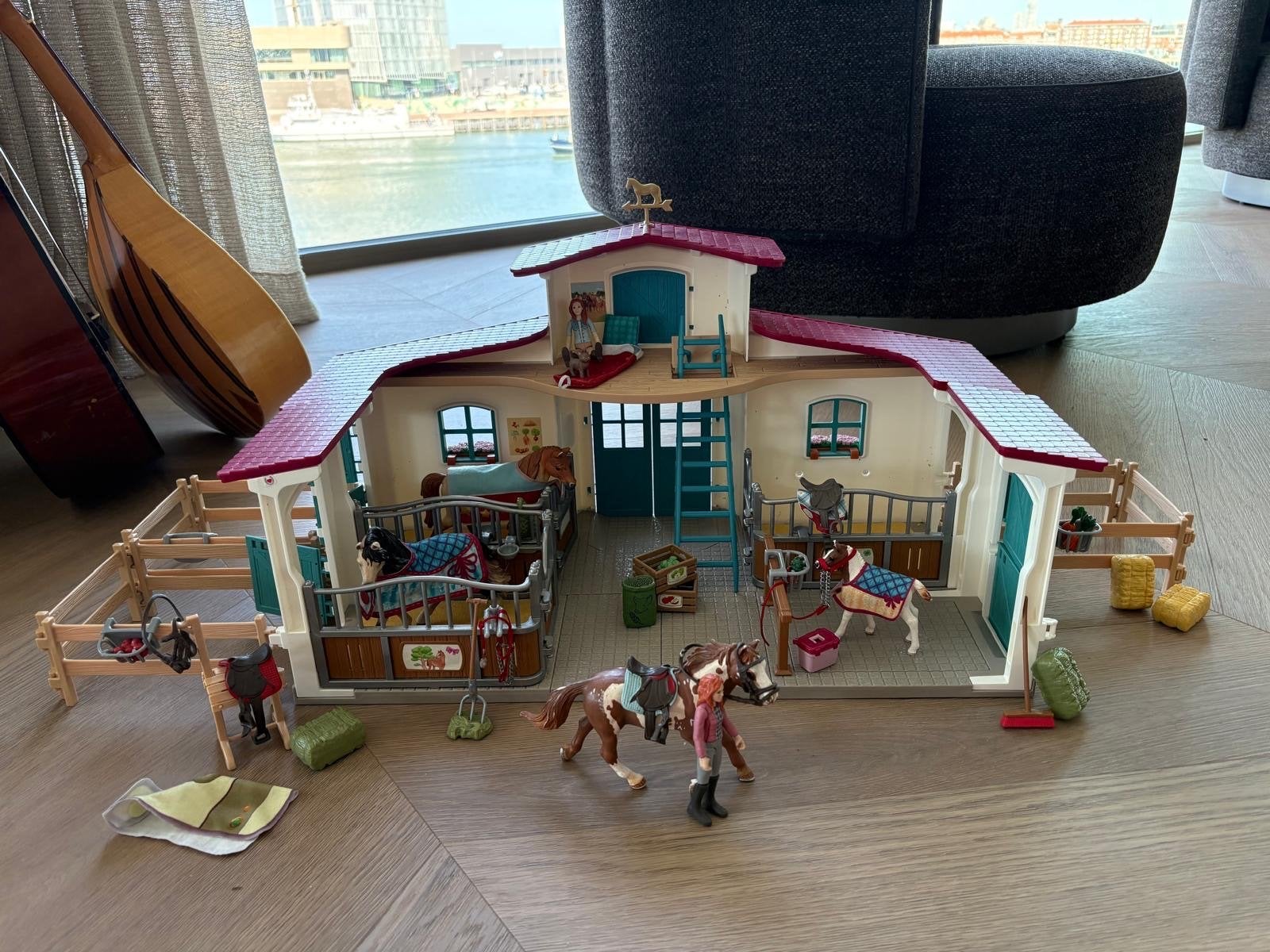 Schleich HORSE CLUB Manege met veel acc en paarden, Ophalen, Zo goed als nieuw, Meisje