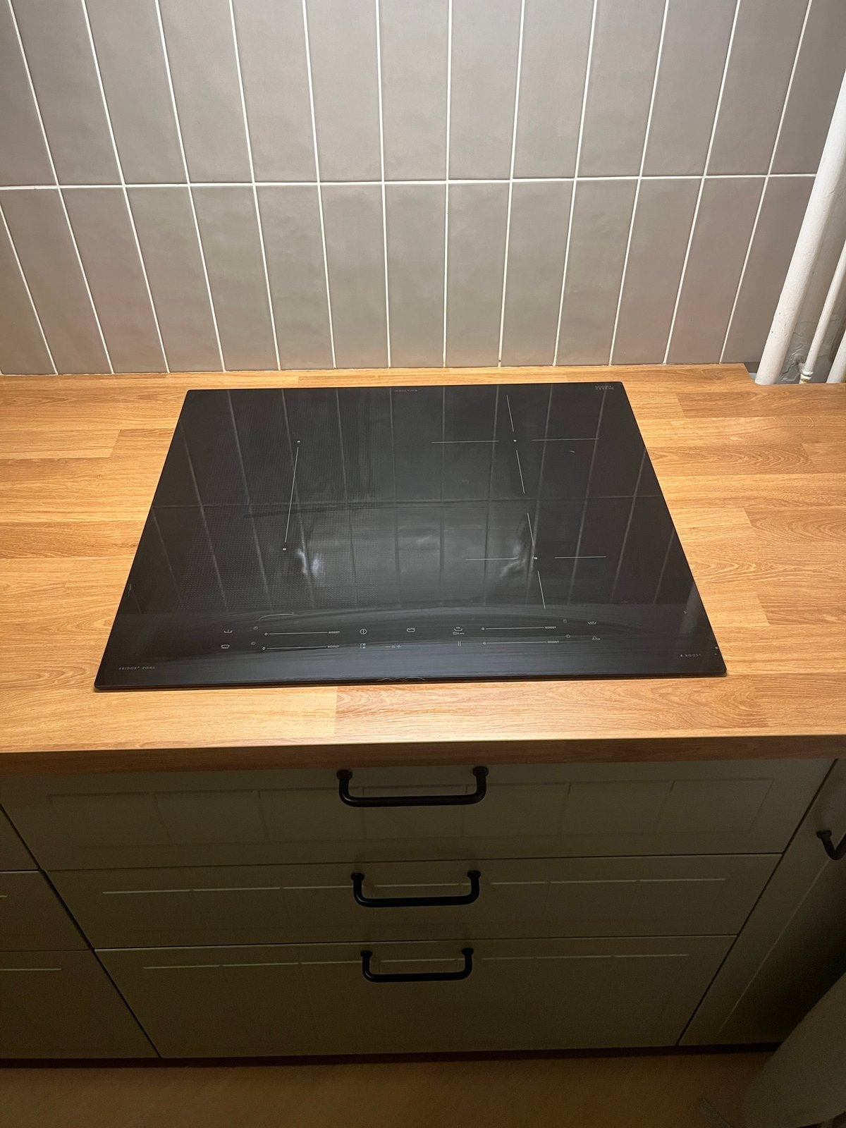 SMAKLIG 59 cm inductie kookplaat, Ophalen, 4 kookzones, Zo goed als nieuw, Inbouw