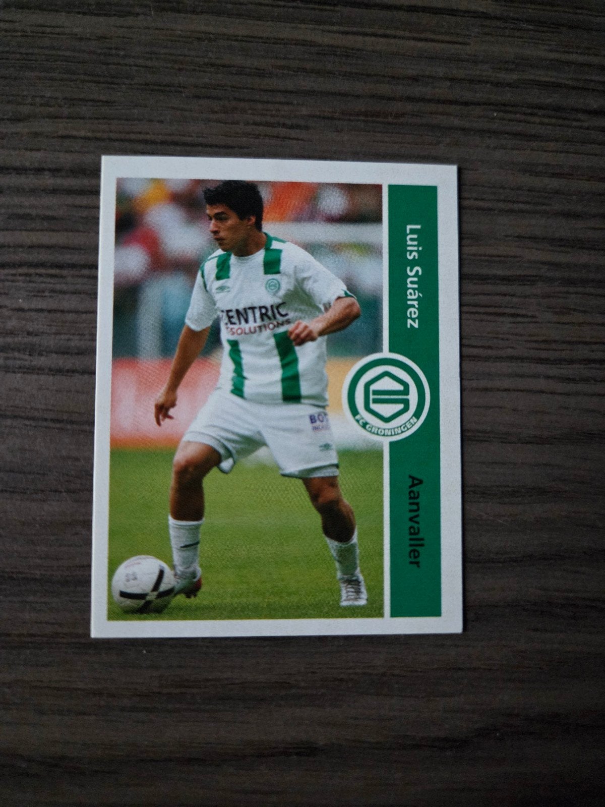 Rookie sticker Luis Suarez 2006 Plus nr 93 rc like panini, Ophalen of Verzenden, Zo goed als nieuw, Ajax, Poster, Plaatje of Sticker