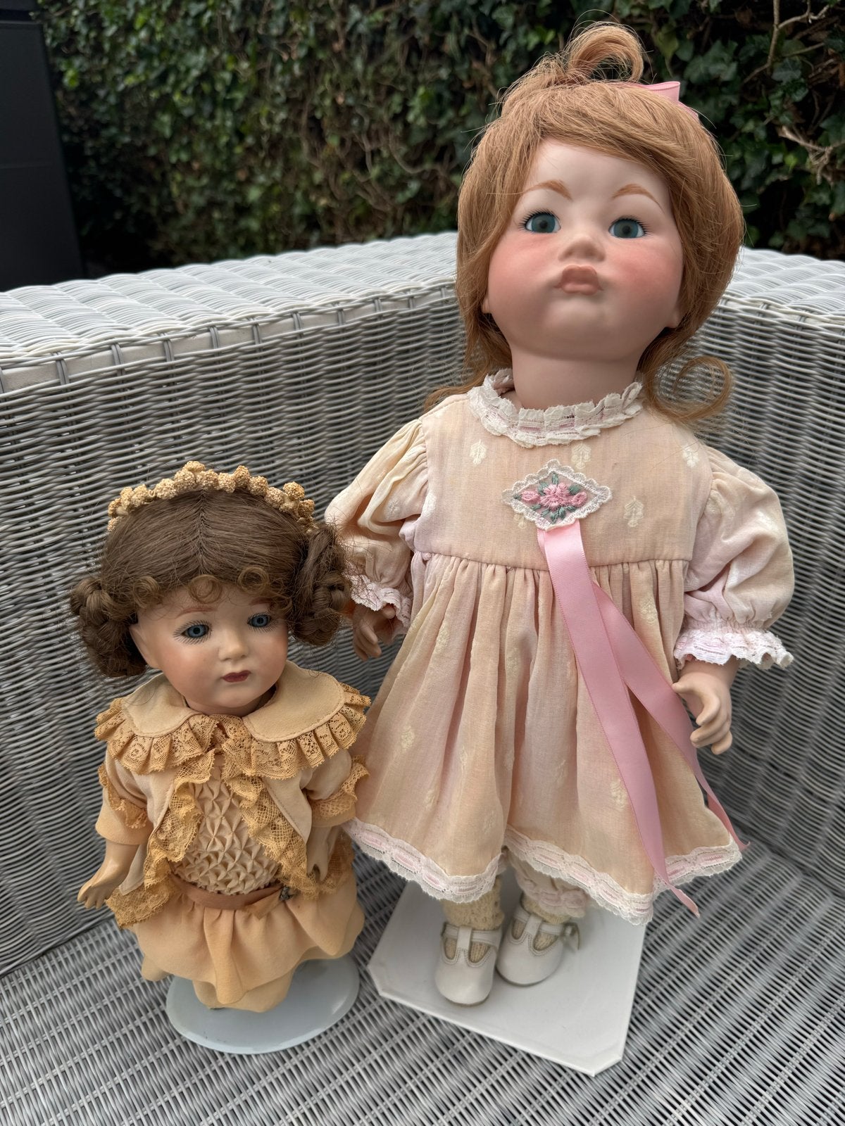 Set van twee antieke poppen in prachtige staat, Ophalen of Verzenden, Zo goed als nieuw, Pop