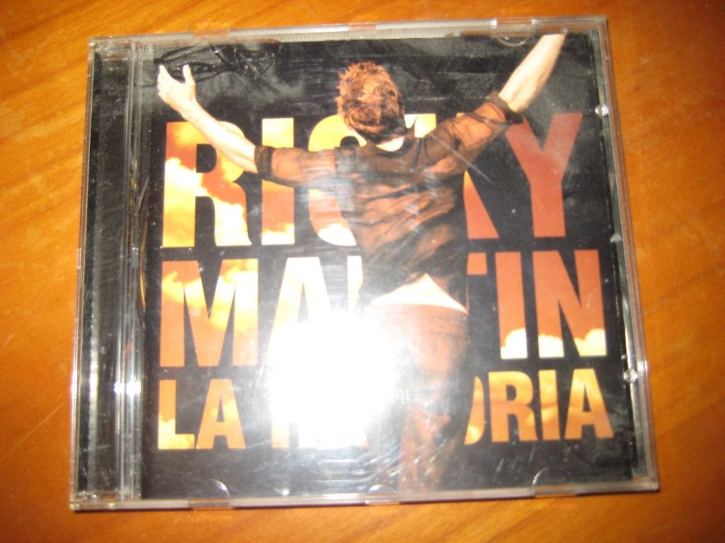 Ricky Martin: La Historia (2021-2-20), Ophalen of Verzenden, Zo goed als nieuw