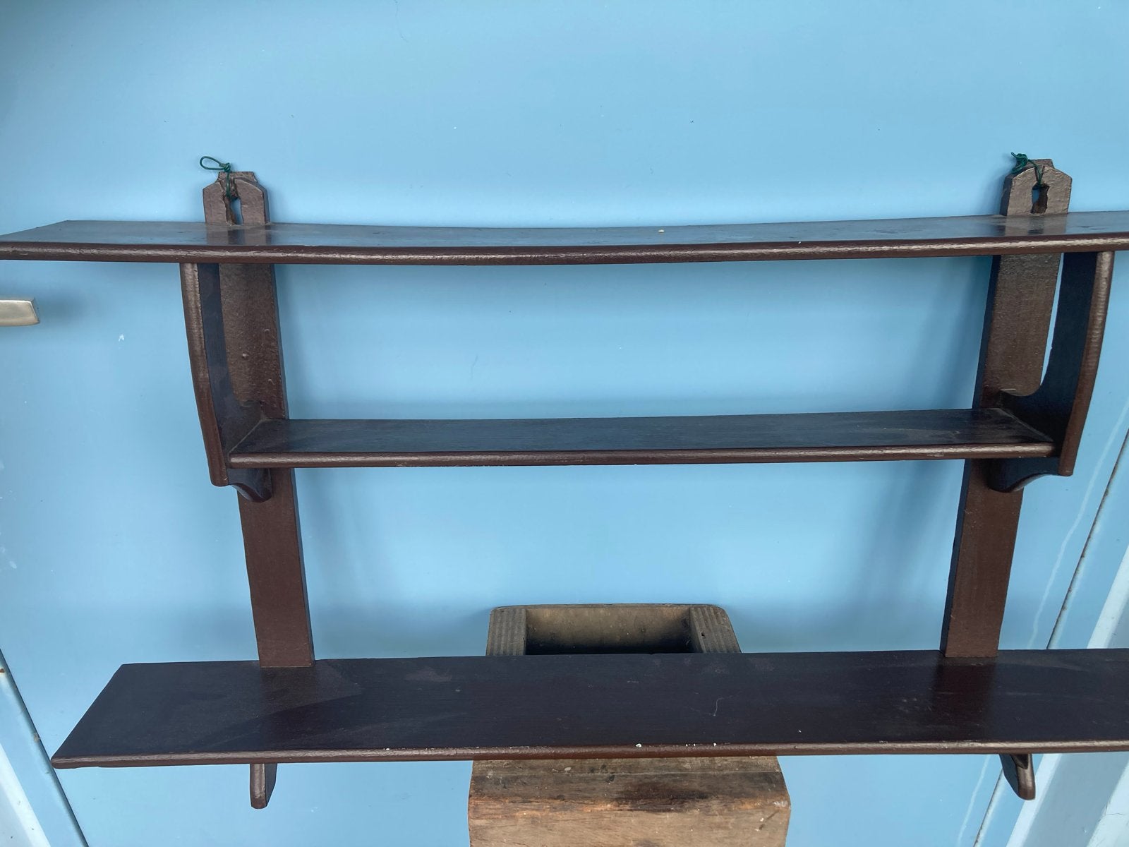 Vintage houten wandrek - decoratief en functioneel, Ophalen of Verzenden, Gebruikt