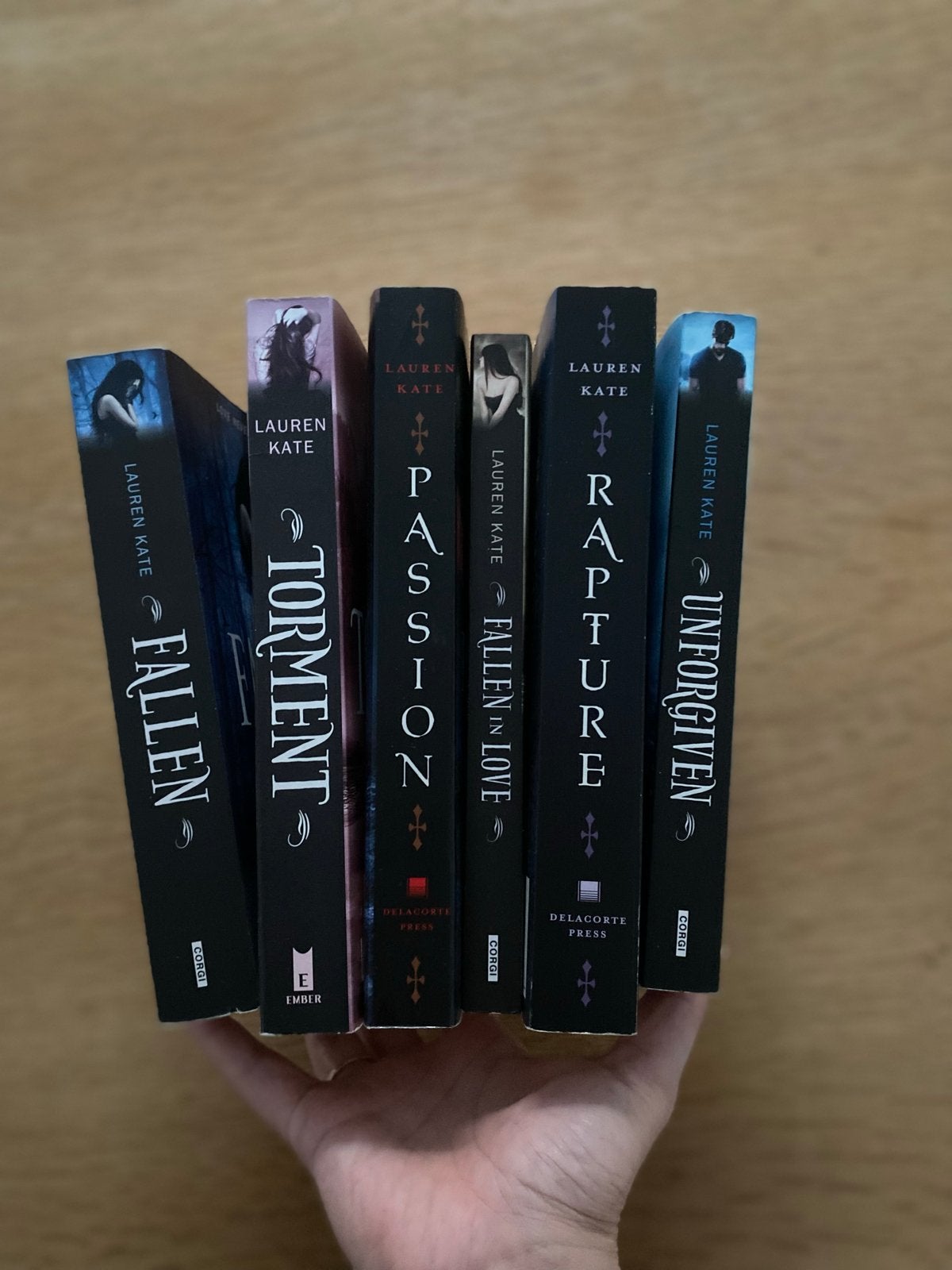 Fallen serie - Lauren Kate (6 boeken), Boeken, Romans, Ophalen of Verzenden, Gelezen, Amerika