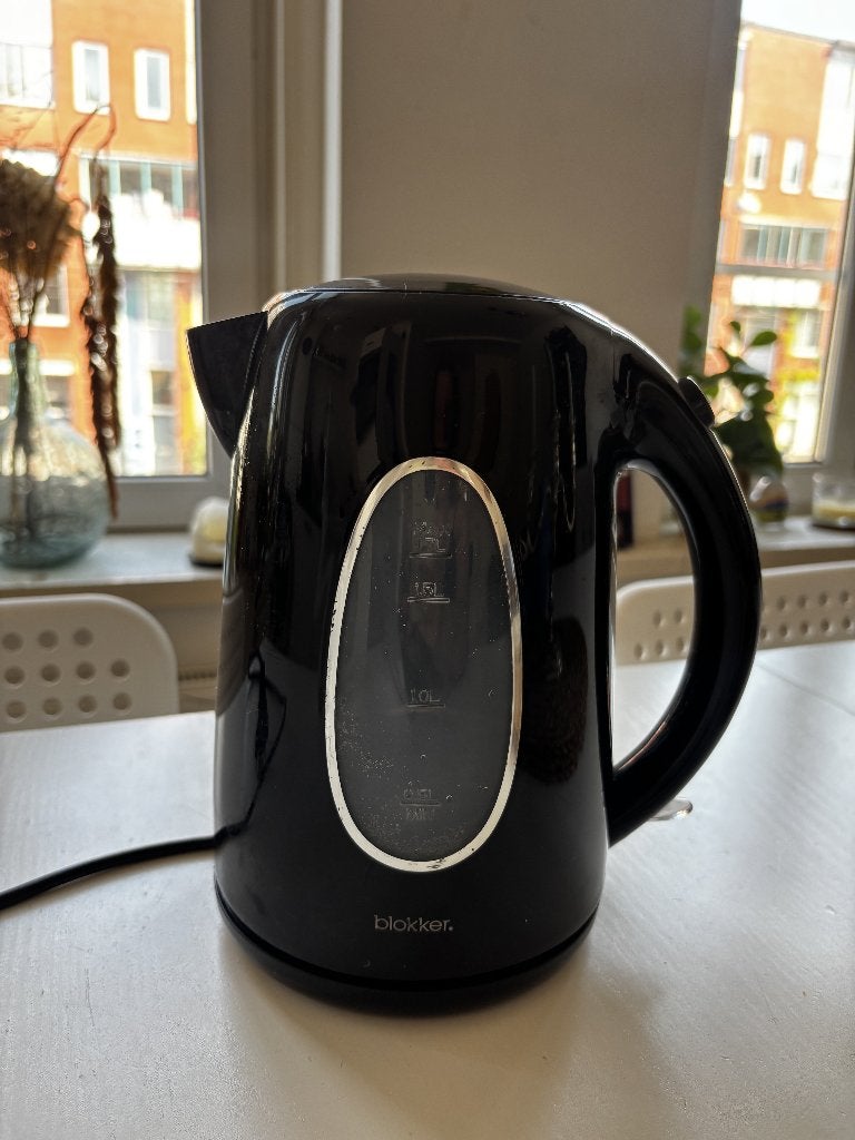 Waterkoker, 1 tot 2 liter, Ophalen, Gebruikt