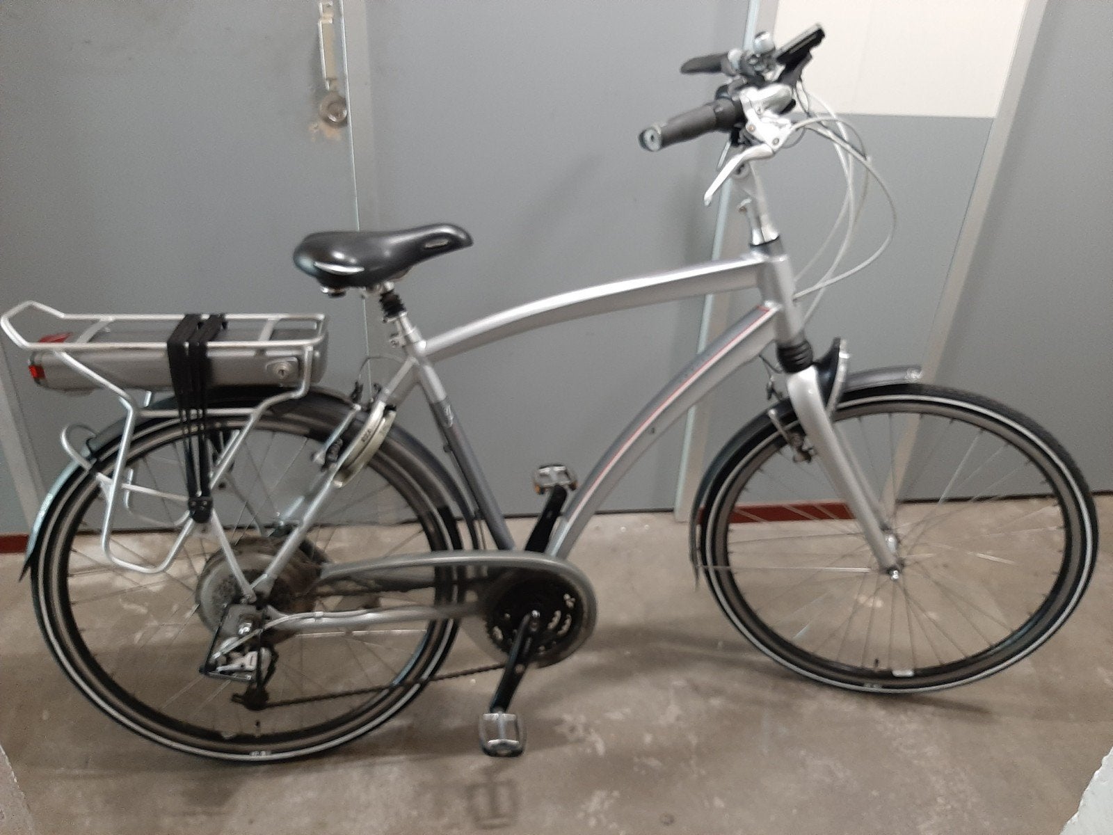 Sparta ion rxs herenfiets, Fietsen en Brommers, Elektrische fietsen, Gebruikt, Sparta, 51 tot 55 cm, 50 km per accu of meer, Ophalen
