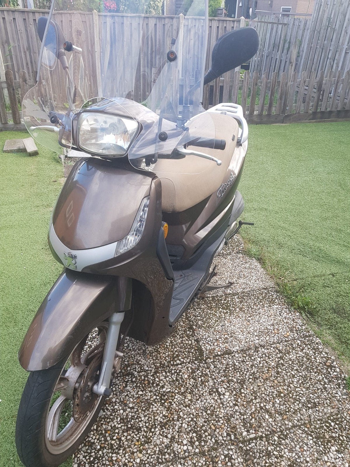 Peugeot Tweet Snor 25 km - Nieuwe accu en carburateur, Ophalen, Gebruikt