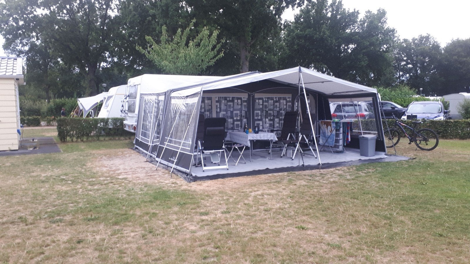 Fendt Saphir 490 TKM stapelbed met mover en seizoentent, Caravans en Kamperen, Mover, Rondzit, Particulier, Fendt