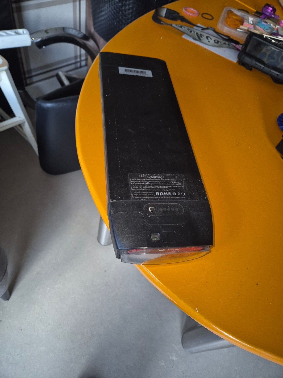 Forza Fiets Accu 36V 17.4Ah Li-ion met Lader & Achterlicht, Gebruikt
