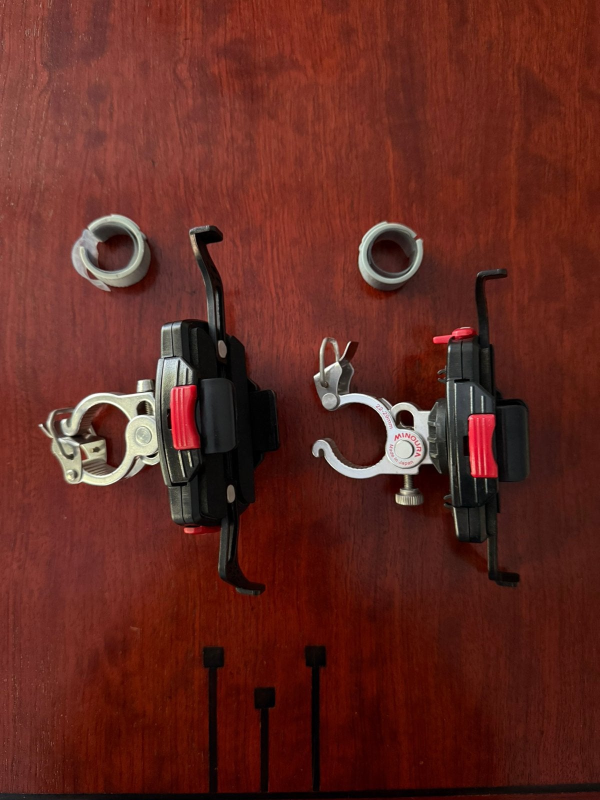 Set Minoura telefoonhouder fiets (€30), Ophalen of Verzenden, Zo goed als nieuw, Fiets