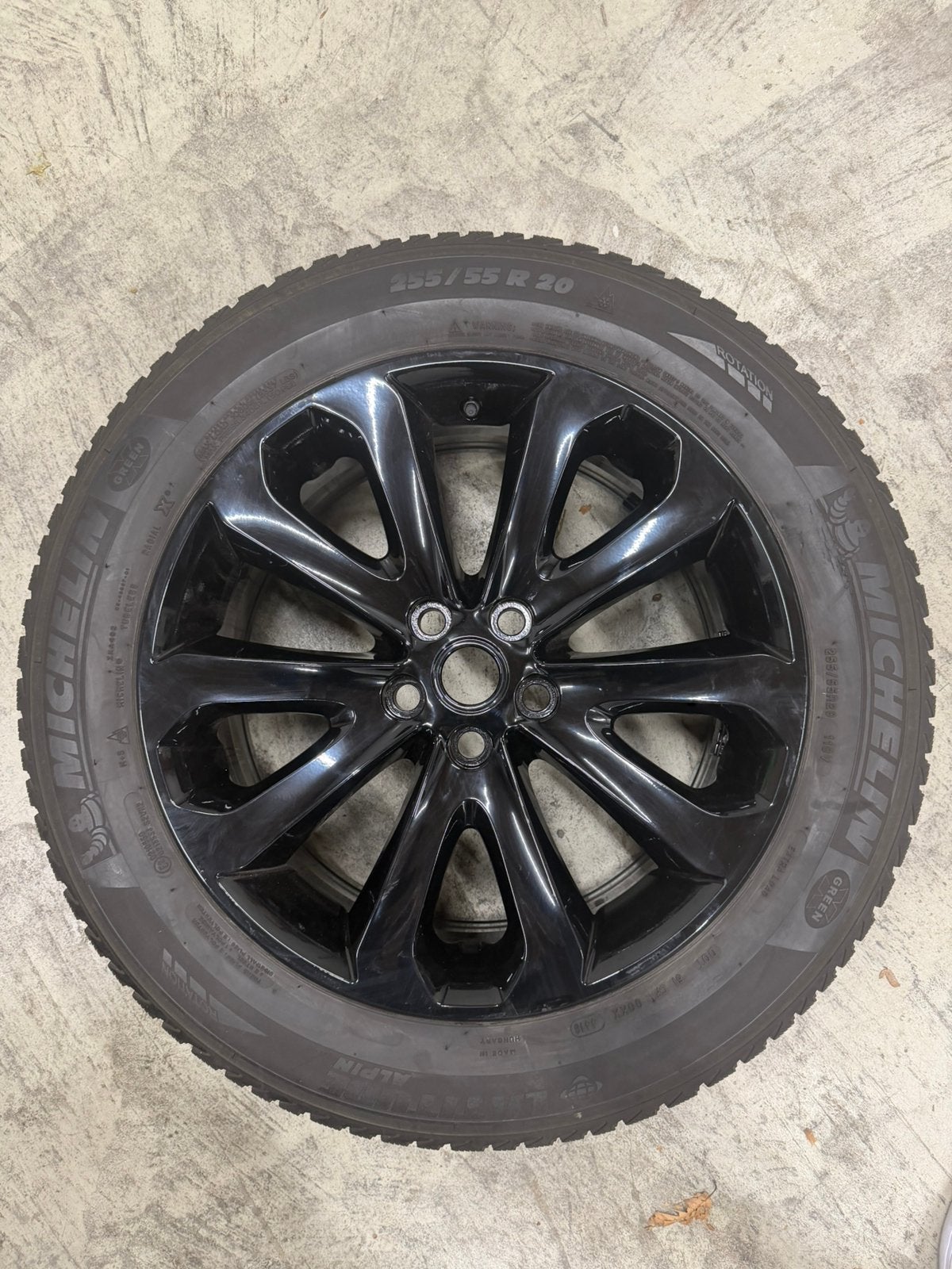 Originele Range Rover 20” velgen met Michelin winterbanden, Ophalen, Gebruikt, 255 mm, Velg(en)
