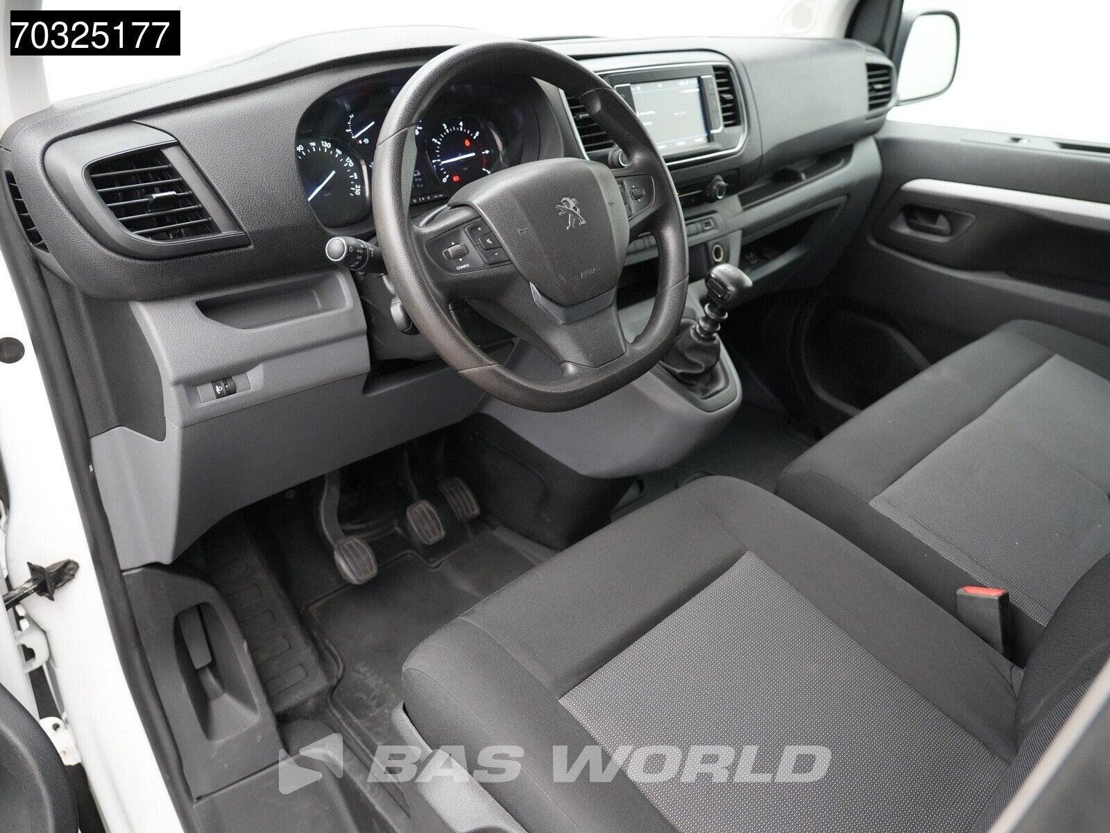 Peugeot Expert 120pk Dubbel Cabine L3H1 Navi Airco Parkeerse, Auto's, Stof, Gebruikt, Euro 6, 4 cilinders