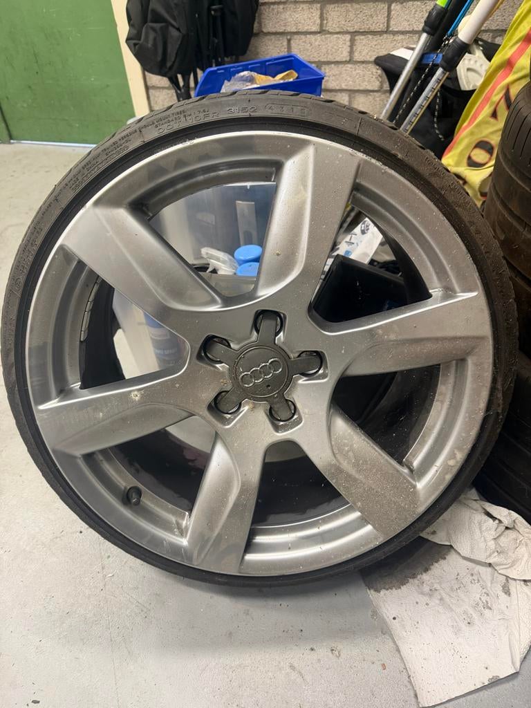 18 inch Audi velgen 5x112 - Nieuwe banden nodig, Ophalen, Gebruikt