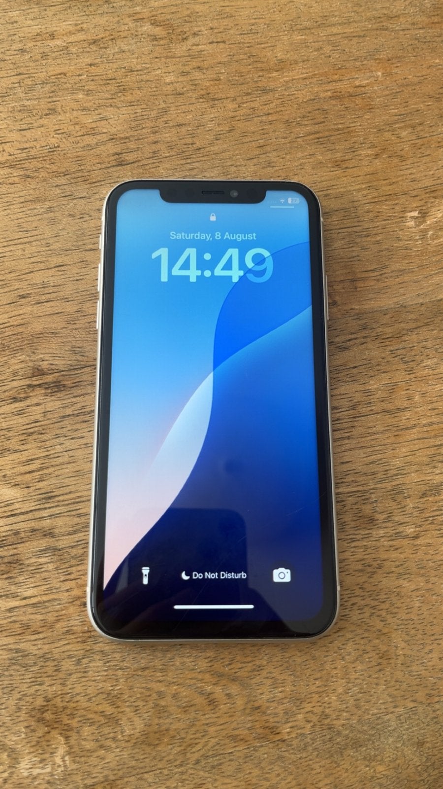 iPhone 11 Wit - Gebarsten achterkant - Batterij 74%, Wit, 64 GB, Zonder simlock, Niet werkend
