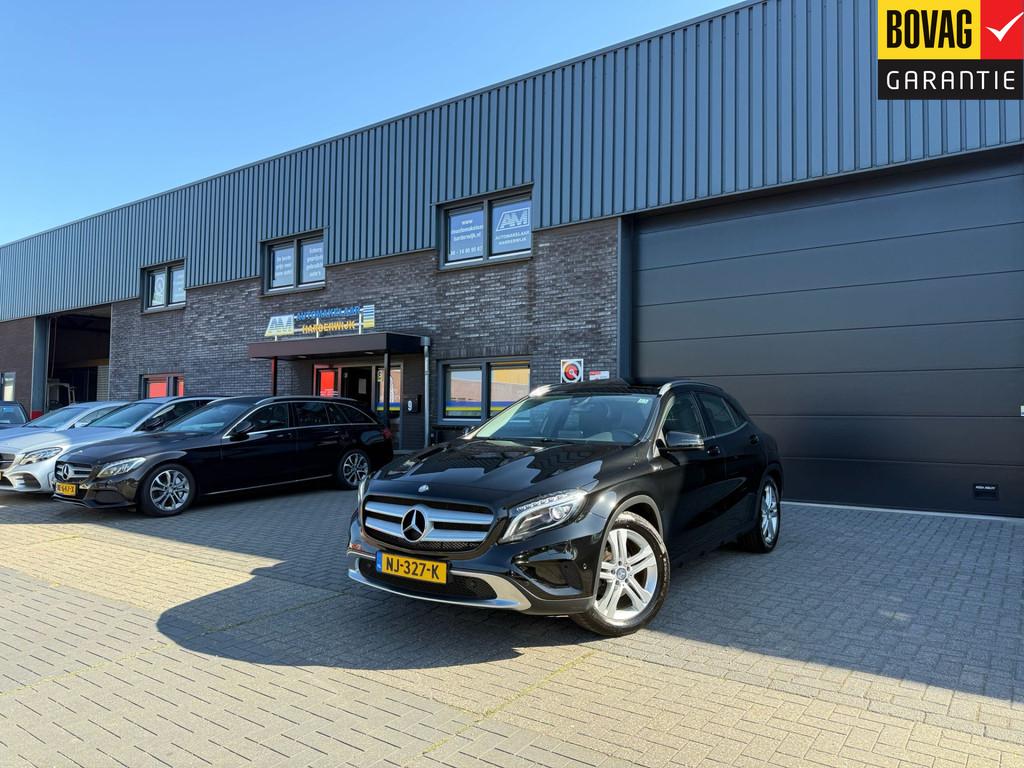 Mercedes-Benz GLA 200 Prestige | 1E EIGENAAR | 12MND GARANTI, Gebruikt, 715 kg, Leder en Stof, Zwart