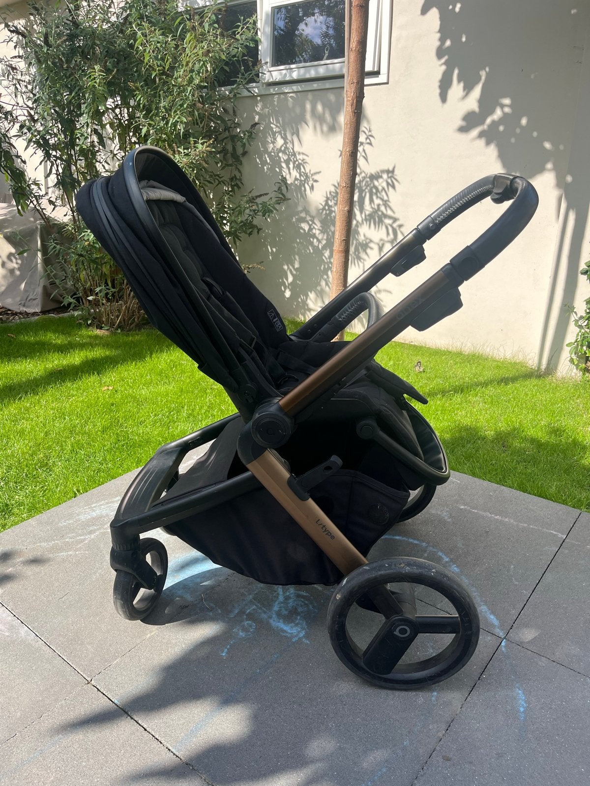 Anex m/type combiwagen - Zwart met bronzen frame