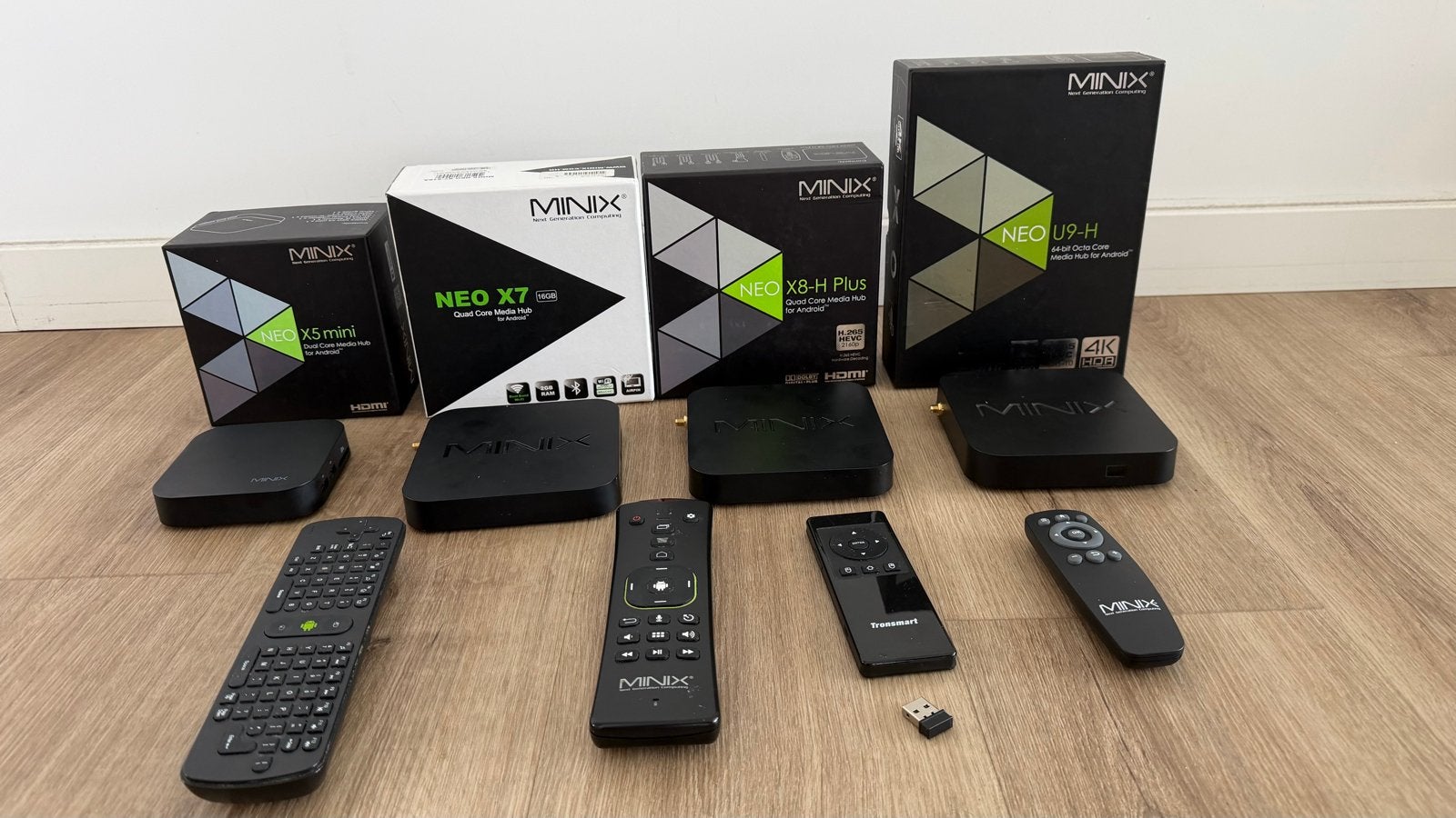 Minix Mediaspelers(U9-H, X8-H Plus, X7, X5 mini) 2x Airmouse, Ophalen, Gebruikt, HDMI, Zonder harde schijf