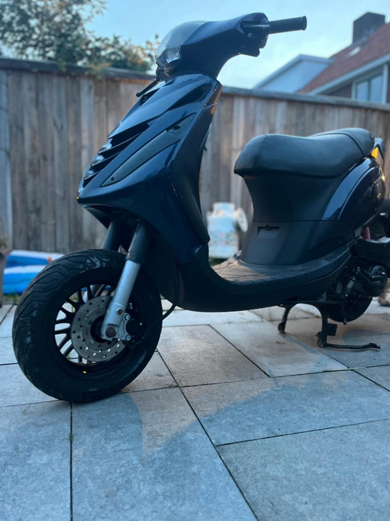 Piaggio Zip 2000 50CC 4T, Ophalen, Gebruikt, Maximaal 45 km/u, Zip
