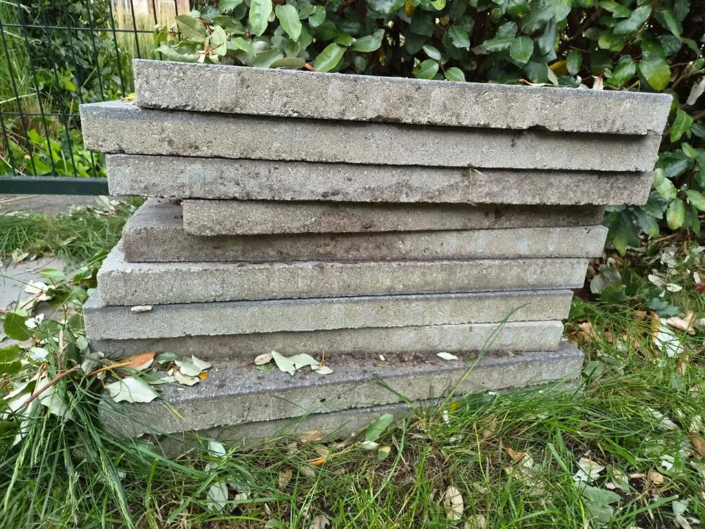 Betontegels gratis, Tuin en Terras, Tegels en Klinkers, Ophalen, Gebruikt, Beton, Terrastegels