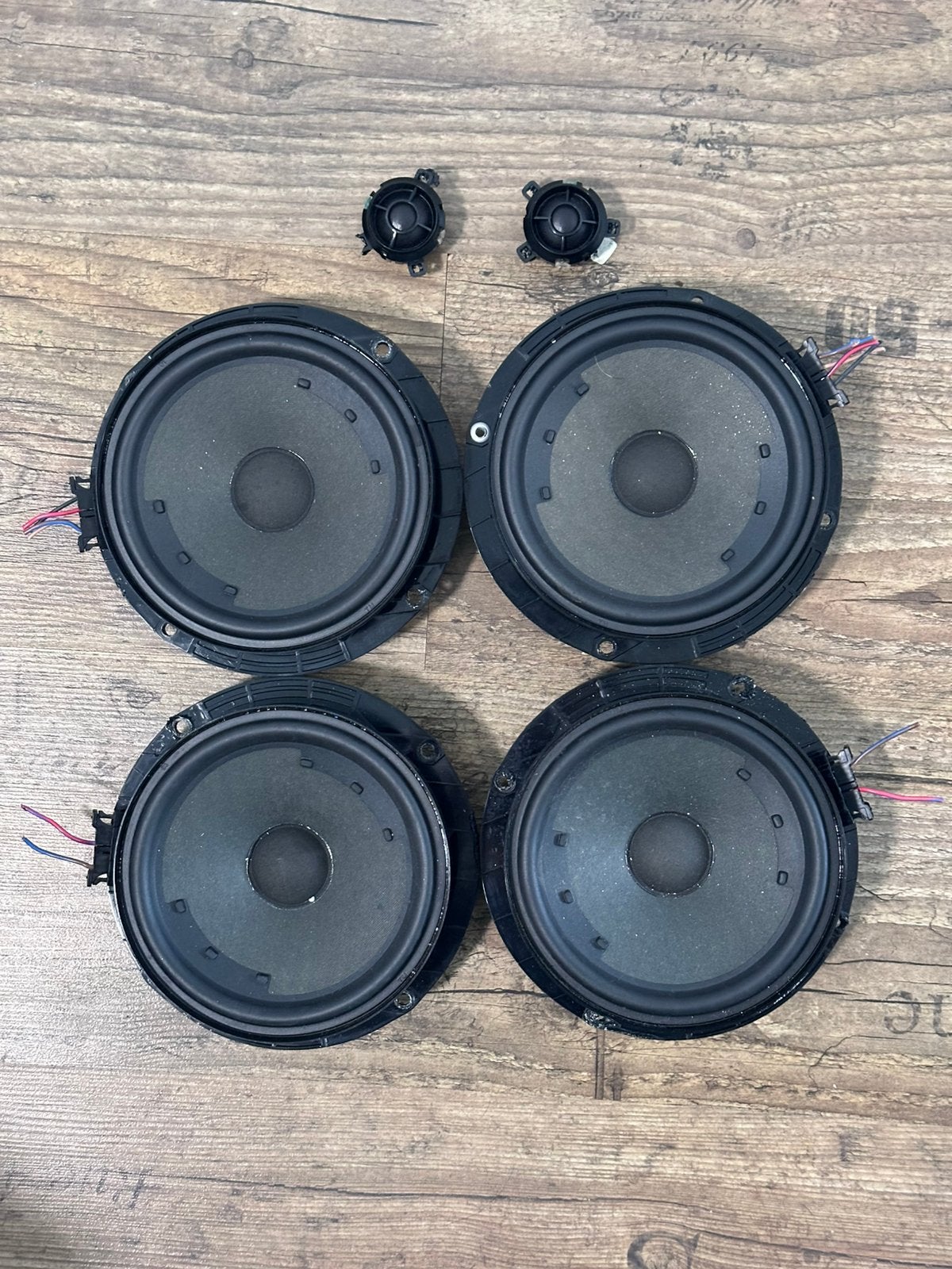 VW Jetta MK6 originele speakers en 2 tweeters, Auto diversen, Autospeakers, Ophalen of Verzenden, Gebruikt