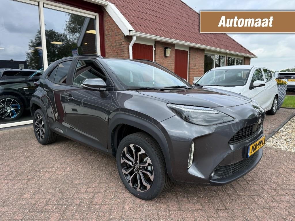 Toyota YARIS CROSS 1.5 HYBRID 130 PK DYNAMIC AUTOMAAT Nieuw!, Gebruikt, 750 kg, Met garantie (alle), 1490 cc