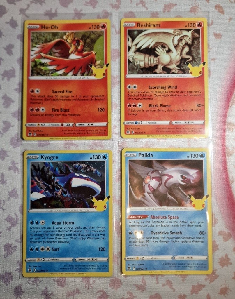 Pokemon Celebrations 25th Anniversary (Incompleet / Singles), Ophalen of Verzenden, Zo goed als nieuw, Meerdere kaarten, Foil