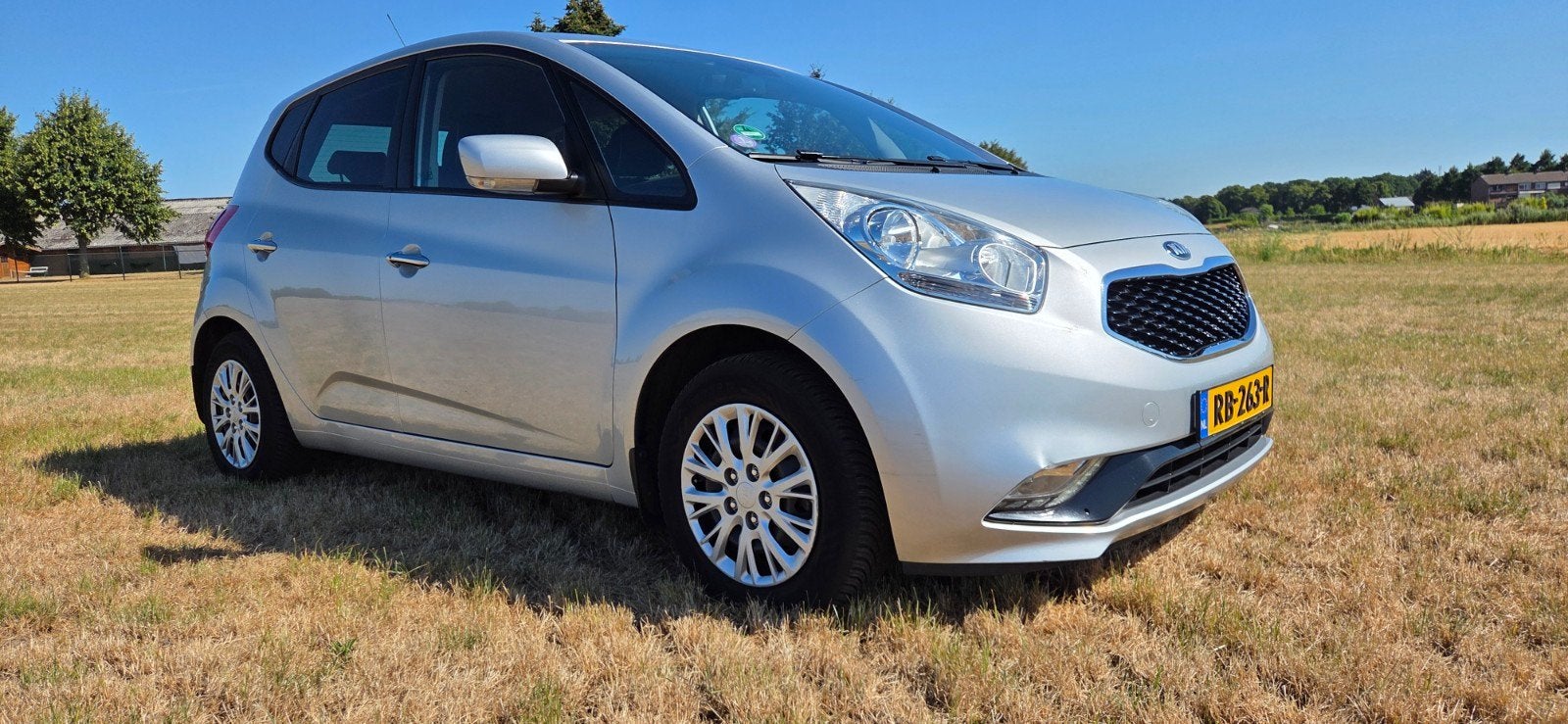 Kia Venga 1.6  Cvvt automaat  2016 Keyless airco navi pdc, Auto's, Kia, 4 cilinders, 1197 kg, 123 pk, Particulier