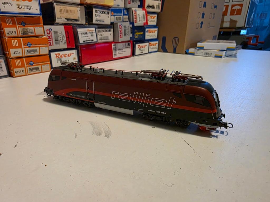 Roco H0 OBB 1116 Railjet h0 taurus digitaal sound, Gebruikt, Ophalen of Verzenden, Roco, Gelijkstroom