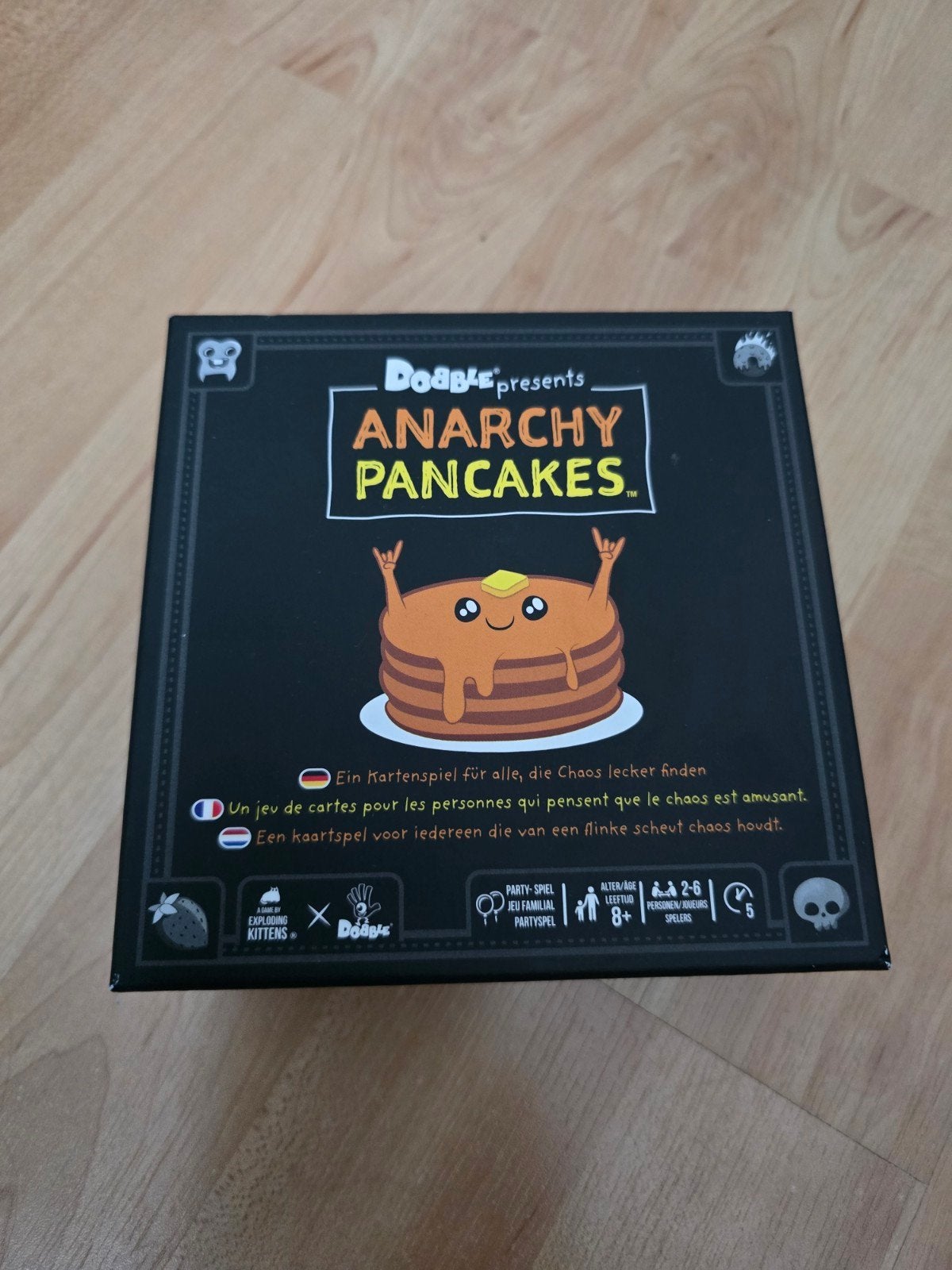 Anarchy Pancakes van Dobble - Nieuw, Vijf spelers of meer, Ophalen of Verzenden, Zo goed als nieuw, Dobble