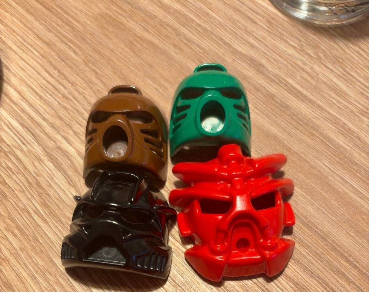 LEGO BIONICLE Kanohi Mask – Excellent Condition, Ophalen