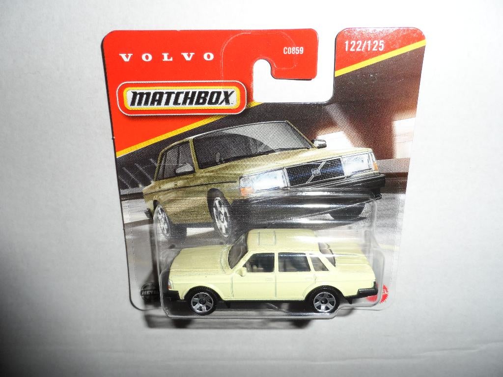 Matchbox - 1986 Volvo 240 - 1:64, Hobby en Vrije tijd, Modelauto's | Overige schalen, Ophalen of Verzenden, Nieuw, Auto