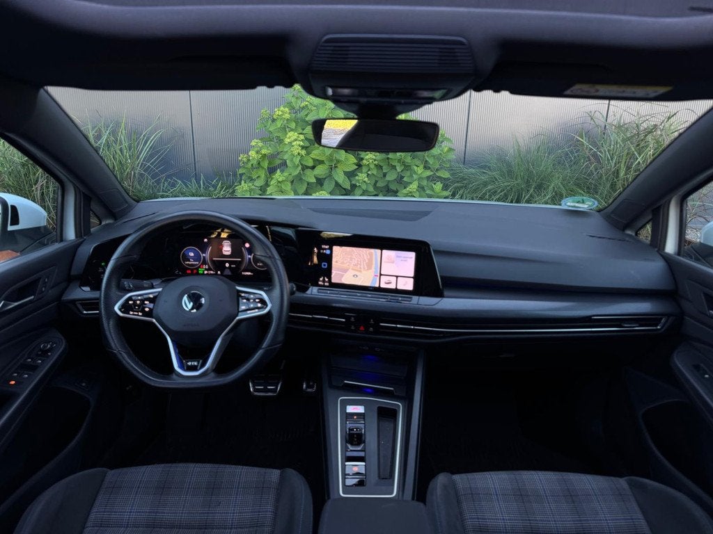 Volkswagen Golf 1.4 eHybrid GTE 245pk FULL PANO|NAVI|CAMERA|, Auto's, Zwart, 4 cilinders, Leder en Stof, Wit