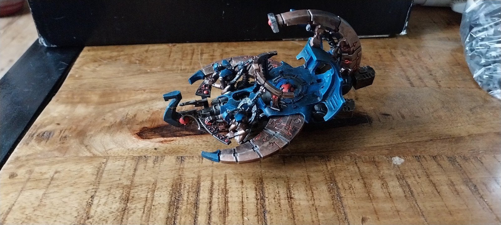 en Warhammer 40K Necron Catacomb Command Barge, Hobby en Vrije tijd, Gebruikt, Figuurtje(s), Ophalen of Verzenden, Warhammer 40000