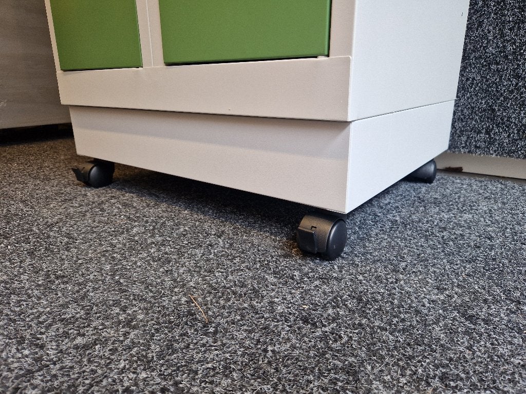 Verrijdbare lockerkast 2 deuren (nieuw), Ophalen, Nieuw, Modern