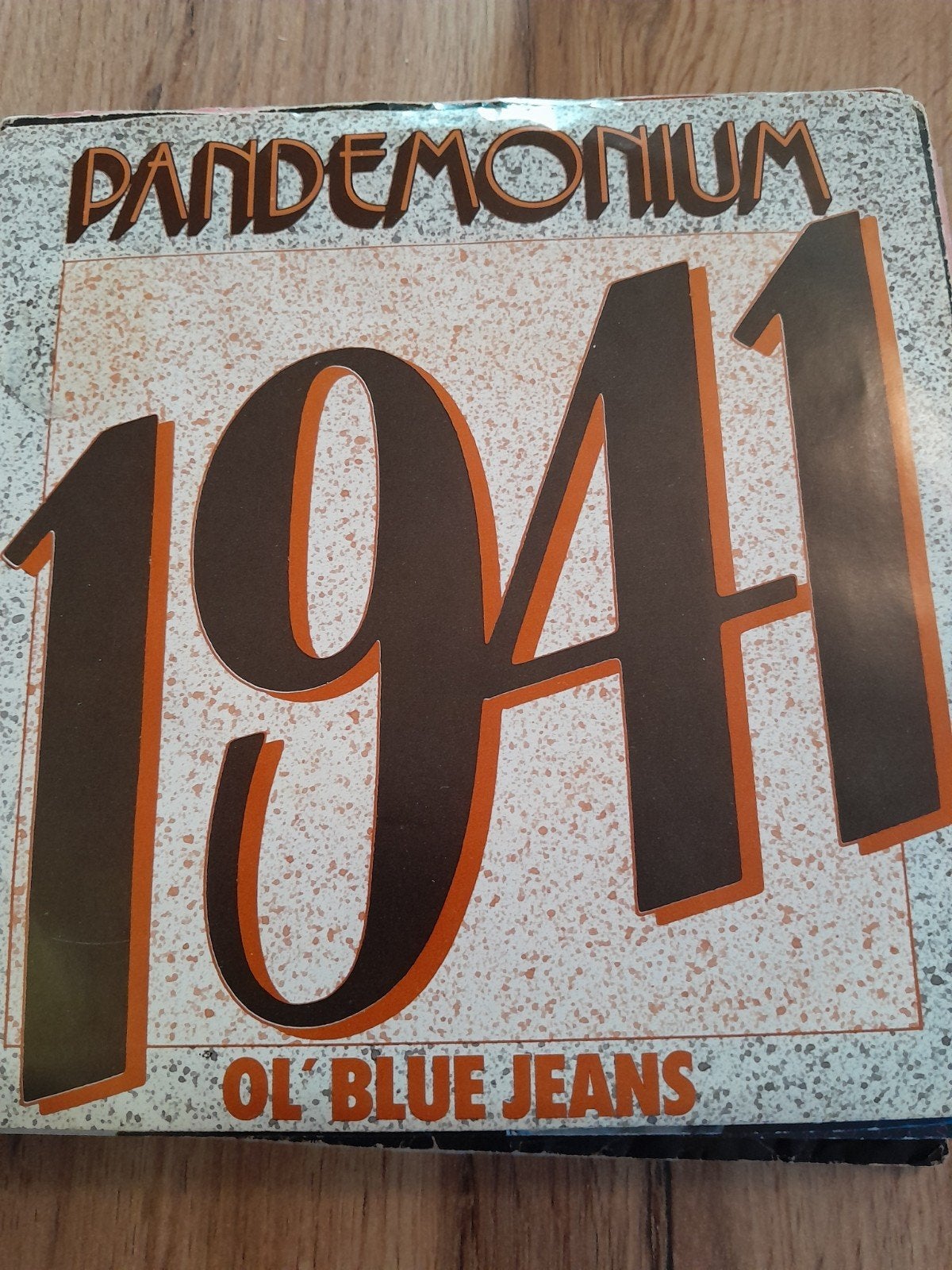 pandemonium 7inch 1941, Ophalen of Verzenden, Zo goed als nieuw, Pop