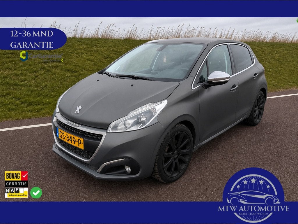 Peugeot 208 1.2 / ORIGINEEL MAT GRIJS / PANORAMA DAK / PURET, Voorwielaandrijving, Leder en Stof, Bedrijf, Handgeschakeld