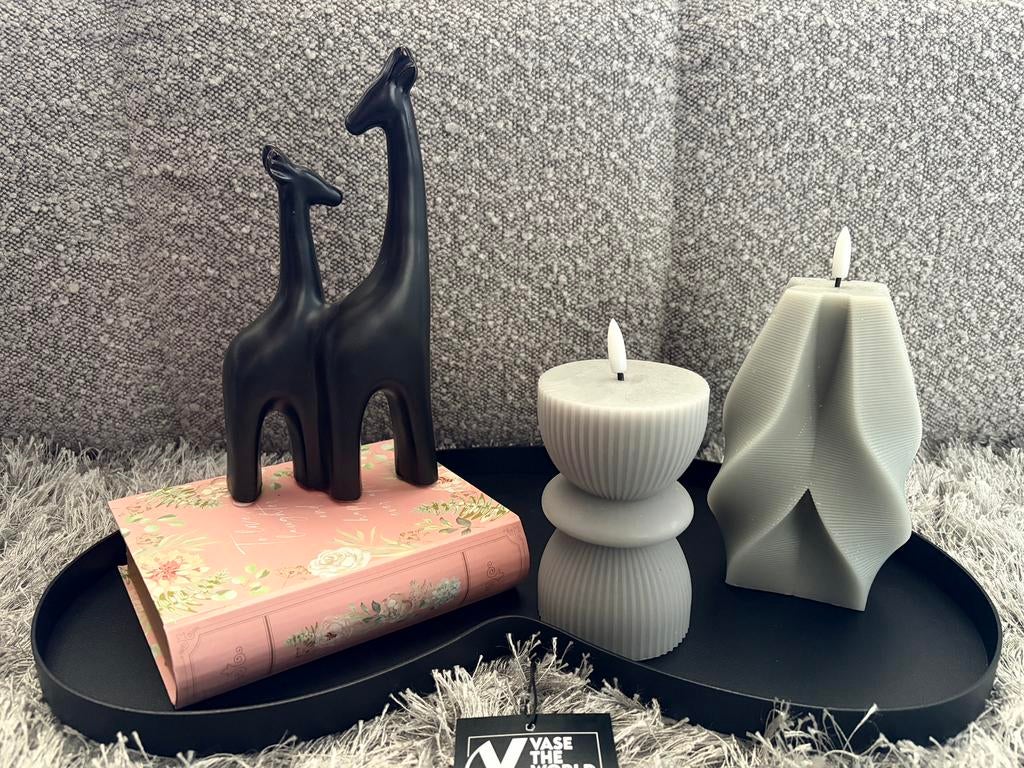 Decoratie set met 2 ledkaarsen,giraffe ornamentje en boek, Huis en Inrichting, Woonaccessoires | Overige, Ophalen of Verzenden