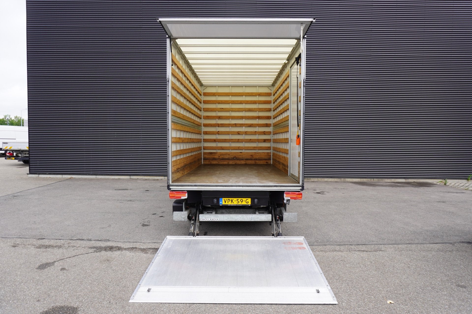 Volkswagen Crafter 50 177 PK Automaat Dubbellucht Bakwagen L, Auto's, Automaat, Gebruikt, Volkswagen, Wit