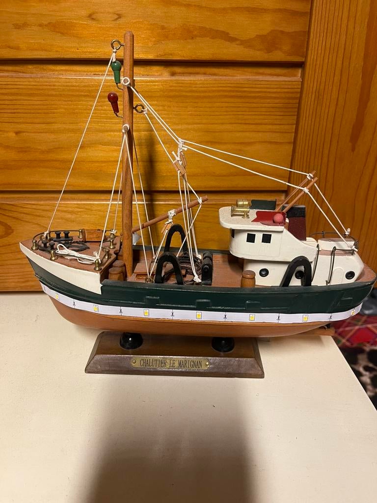 Mooie houten bootjes, Ophalen, Zo goed als nieuw